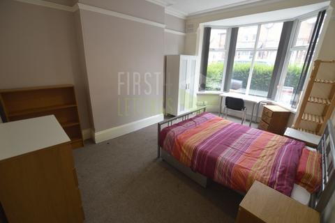 6 bedroom terraced house to rent, Westcotes Drive, Leicester LE3