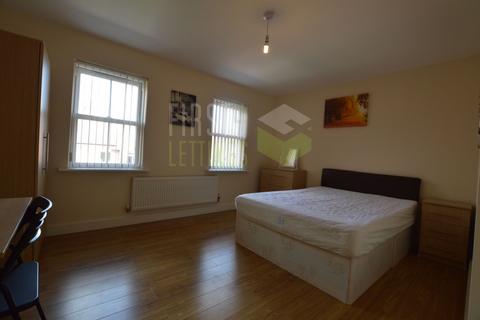 4 bedroom terraced house to rent - Eastleigh Road, Leicester LE3