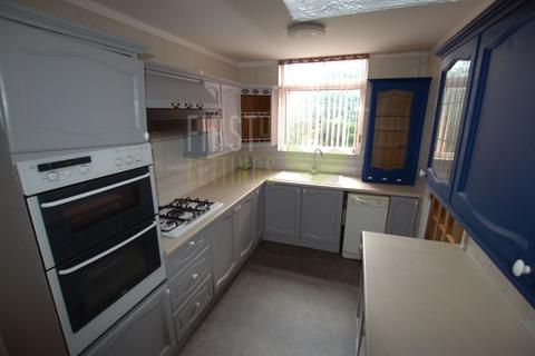 4 bedroom semi-detached house to rent, Milford Road, Leicester LE2