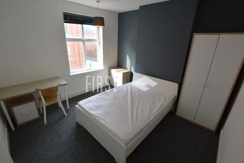 3 bedroom terraced house to rent, Wordsworth Road, Leicester LE2