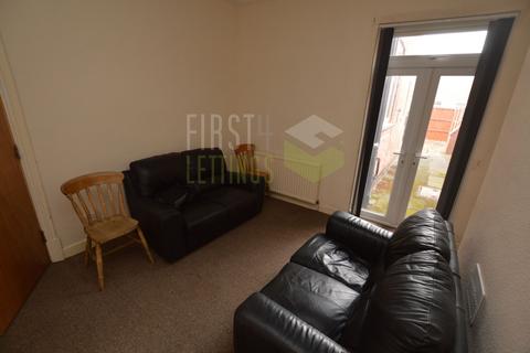5 bedroom terraced house to rent - Kirby Road, Leicester LE3