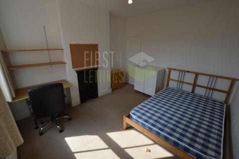 4 bedroom terraced house to rent, Thurlow Road, Leicester LE2