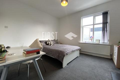 3 bedroom terraced house to rent, Wordsworth Road, Leicester LE2