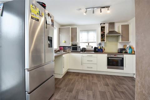 3 bedroom semi-detached house for sale - Peak Forest Close, Hyde, Greater Manchester, SK14