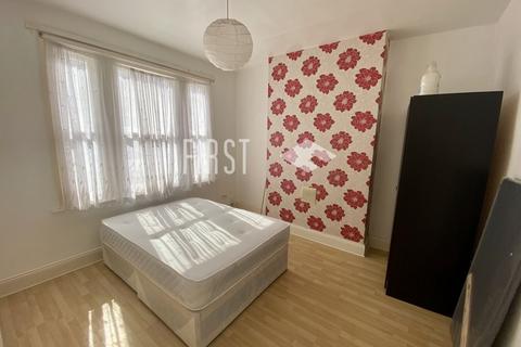 undefined, Avon Street, Leicester LE2