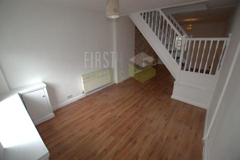 3 bedroom terraced house to rent, Station Street, Leicester LE18