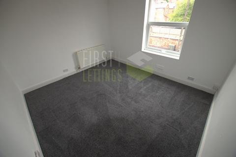 3 bedroom terraced house to rent, Station Street, Leicester LE18