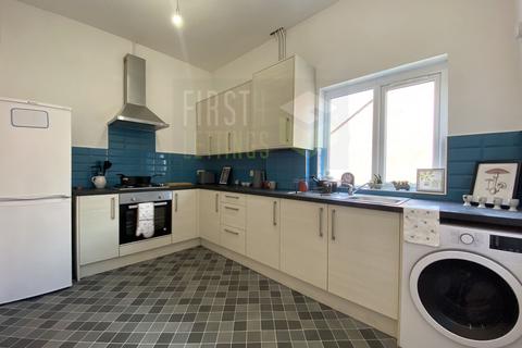 2 bedroom flat to rent, Lord Byron Street, Leicester LE2