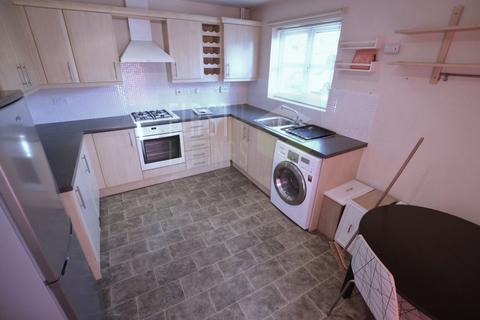 2 bedroom terraced house to rent, Riseholme Close, Leicester LE3