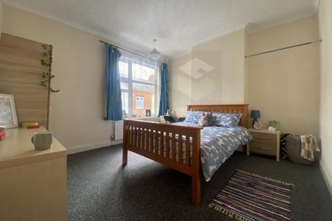 2 bedroom house to rent, Sheridan Street, Leicester LE2