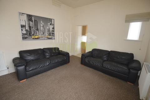 4 bedroom terraced house to rent - Mundella Street, Leicester LE2