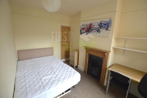 3 bedroom terraced house to rent - Clarendon Park Road, Leicester LE2