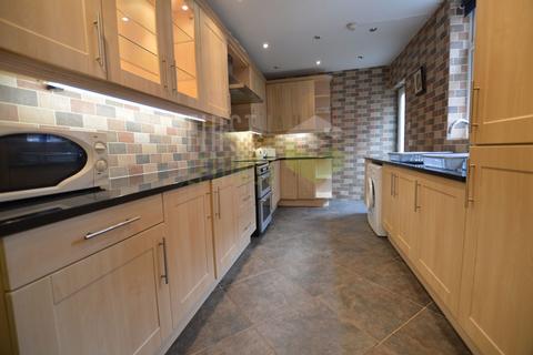 4 bedroom terraced house to rent, Glossop Street, Leicester LE5