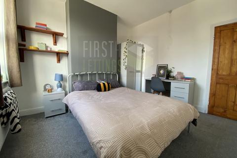 3 bedroom terraced house to rent, Avenue Road Extension, Leicester LE2