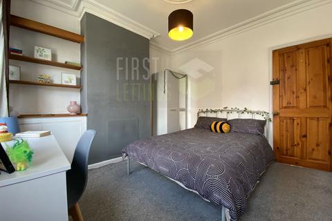 3 bedroom terraced house to rent, Avenue Road Extension, Leicester LE2