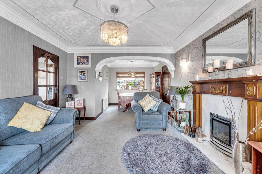 Wigan Road, AshtonInMakerfield, WN4 4 bed detached house for sale £