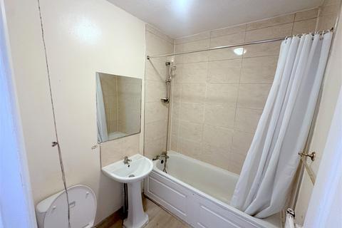 1 bedroom flat to rent, Clive Road , West Dulwich, London ,
