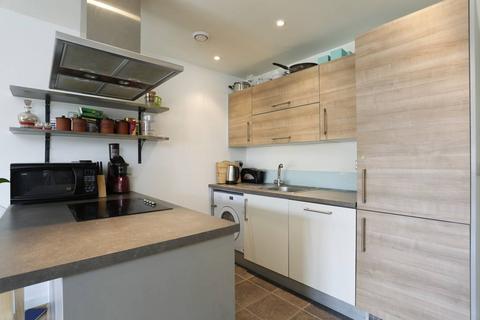 2 bedroom flat for sale, 18 Mostyn Grove, London E3