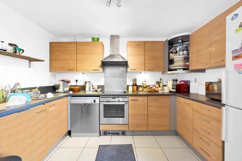 2 bedroom flat for sale, 72 High Street, London E15