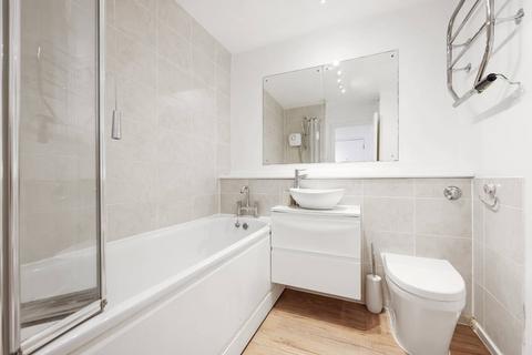 9 Regent Square, London, E3 3HQ