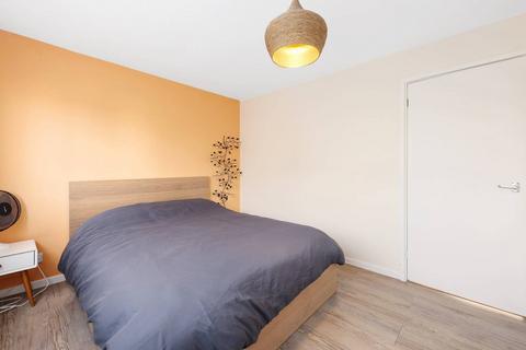 9 Regent Square, London, E3 3HQ