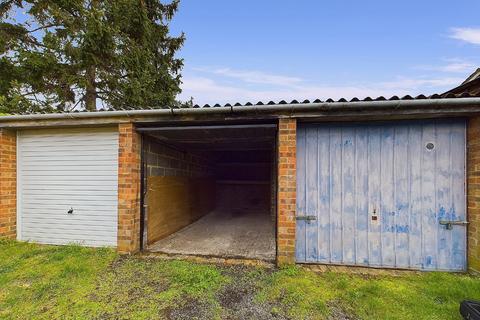 Garage to rent, Sidcup, Kent DA14