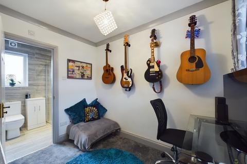 107 Hurst Road, Erith, DA8 3EW