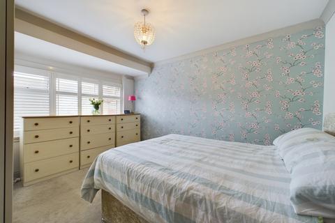 107 Hurst Road, Erith, DA8 3EW