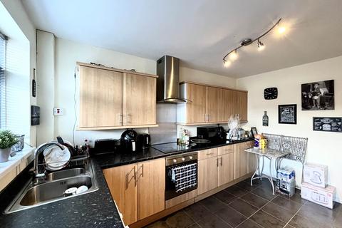 2 bedroom semi-detached bungalow for sale, Rothesay Close, St Helens