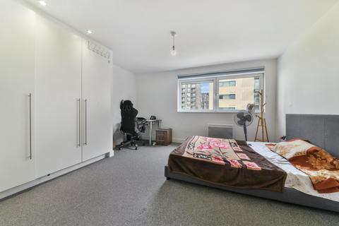 2 bedroom apartment to rent, Ebb Court, Royal Albert Wharf, London, E16