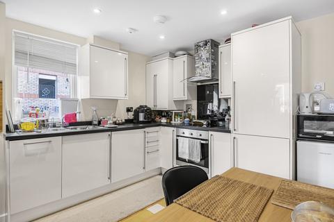2 bedroom flat for sale, Pembroke Road, Newbury, RG14