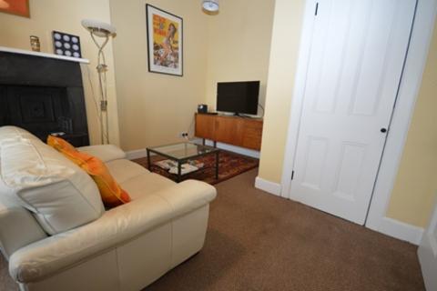 2 bedroom flat to rent - 2321L – Haymarket Terrace, Edinburgh, EH12 5JZ