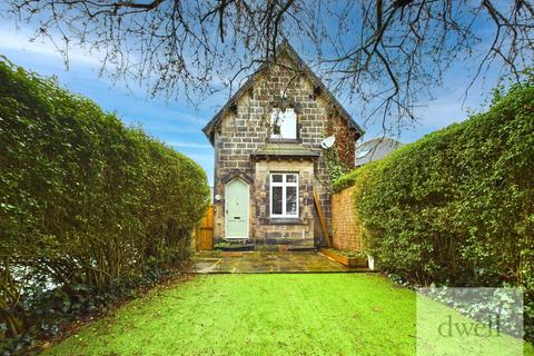 8 Alma Cottages, Leeds, LS6 3PT