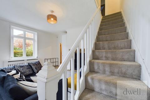 8 Alma Cottages, Leeds, LS6 3PT