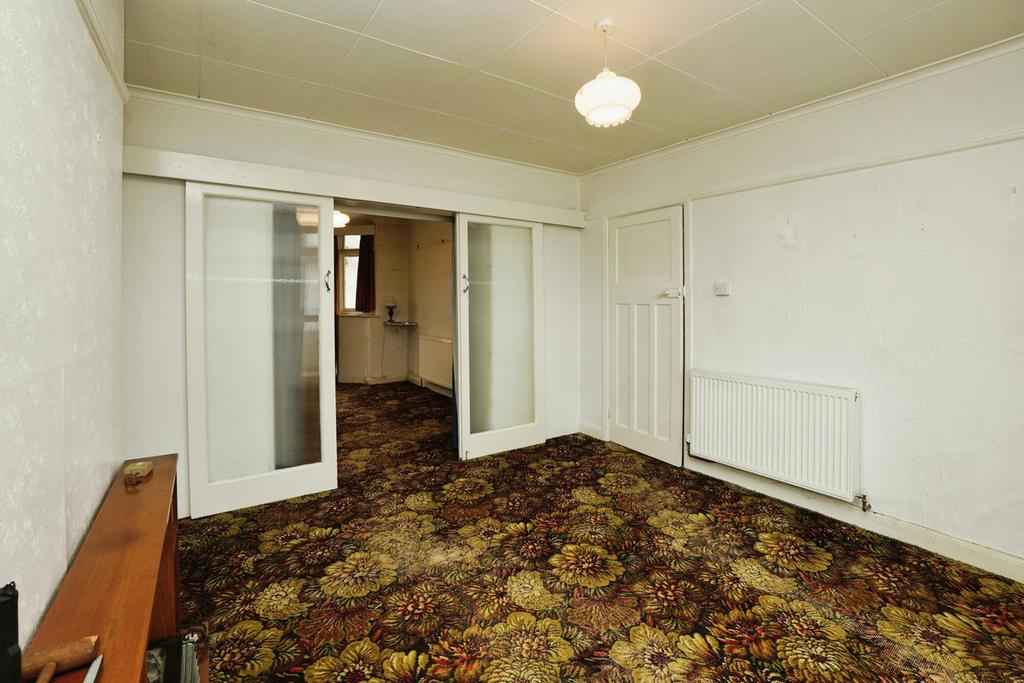 Central Avenue, Whitehills, NN2 3 bed semidetached house for sale £