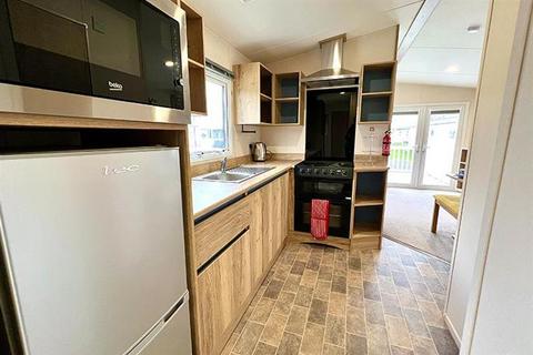 3 bedroom lodge for sale, Newquay Bay Holiday Resort ABI Coworth, Newquay TR8