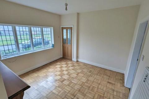 2 bedroom terraced house for sale, Queen Marys Drive, Port Sunlight, Wirral, Merseyside, CH62 5DT