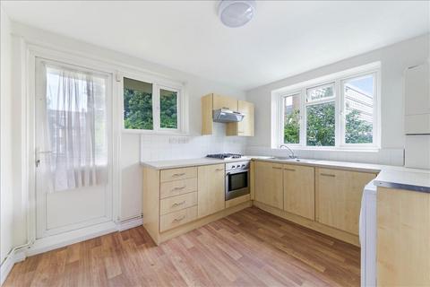 2 bedroom flat to rent, Dorchester Court, Leigham Court Road, London, SW16