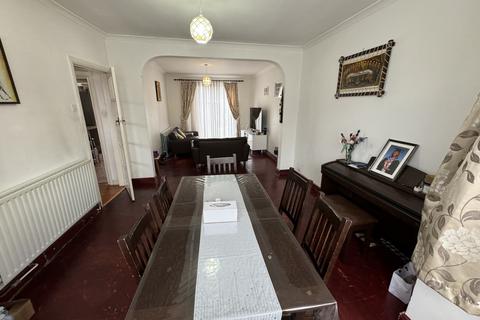 Park Road, HOUNSLOW, Greater London, tw3