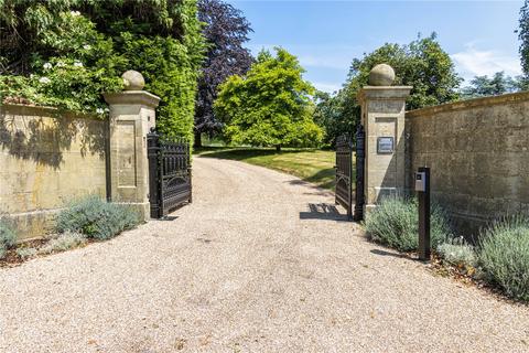 8 bedroom detached house for sale, Vicarage Road, Yalding, Maidstone, Kent, ME18