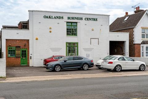 Office to rent, Oaklands Business Centre, Elm Grove, Worthing, BN11 5LH