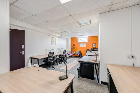 Office to rent, Oaklands Business Centre, Elm Grove, Worthing, BN11 5LH