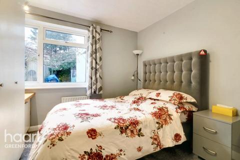 114 Connell Crescent, London, W5 3BP