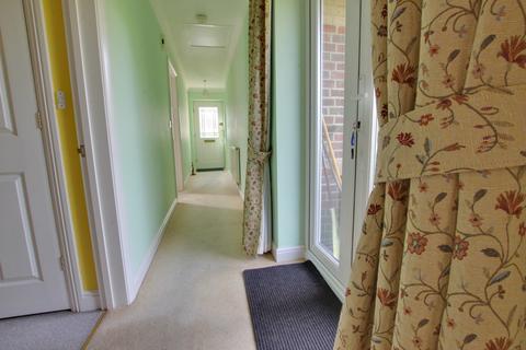 4 bedroom detached bungalow for sale, Lawnswood Close, Dibden Purlieu