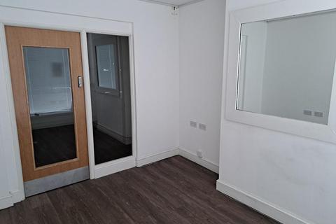 Office to rent, Bedford MK40