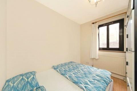 102 Dalling Road, London, W6 0JA