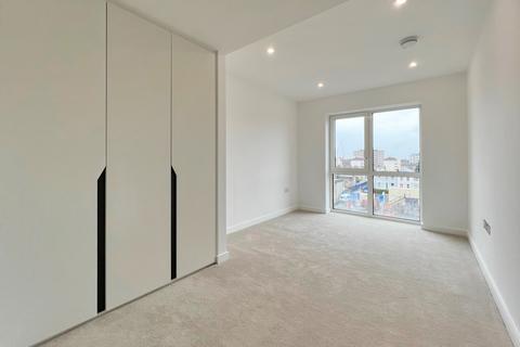 2 bedroom apartment for sale, Holland House, Parrs Way, London, W6