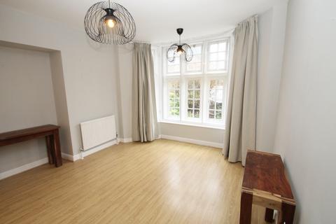 2 bedroom flat for sale - West Court, South Horrington, Wells, Somerset
