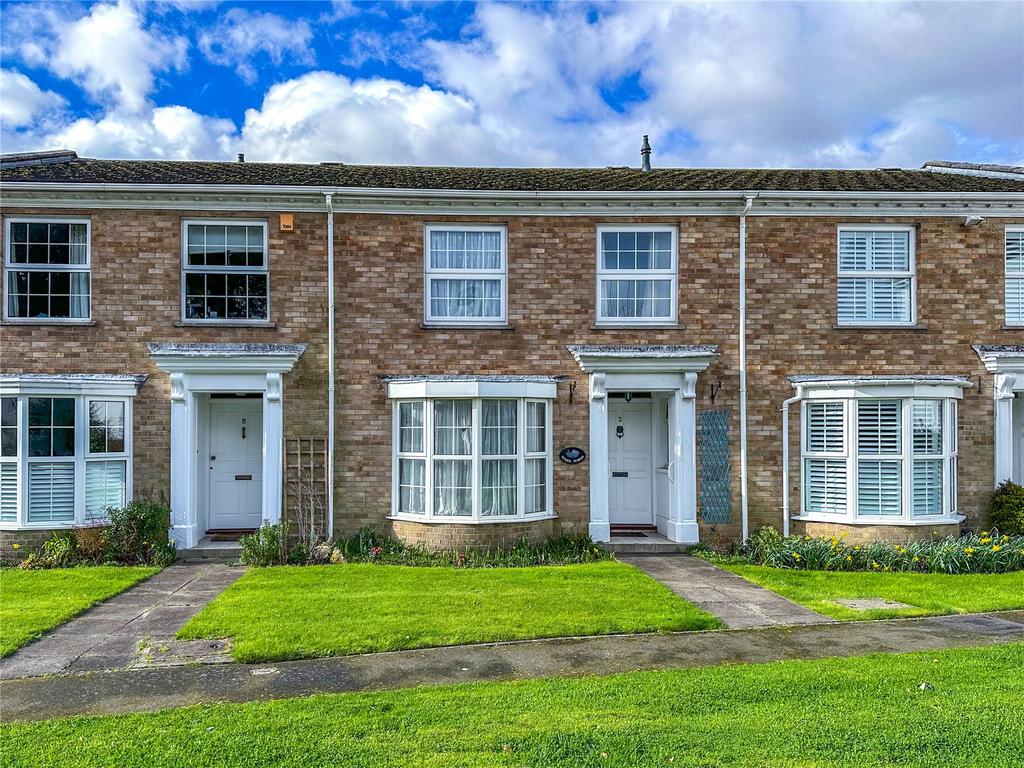 Russell Drive, Christchurch, Dorset... 3 bed terraced house for sale