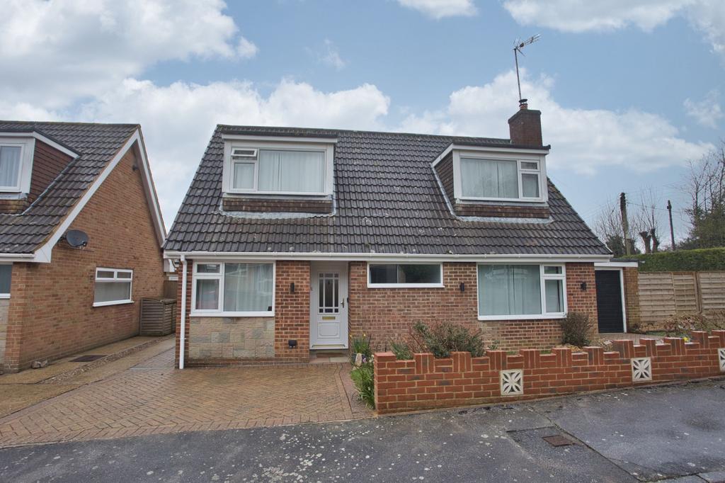 Penfold Gardens, Shepherdswell, CT15 4 bed detached house for sale £